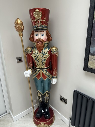 Large led light nutcracker - large,