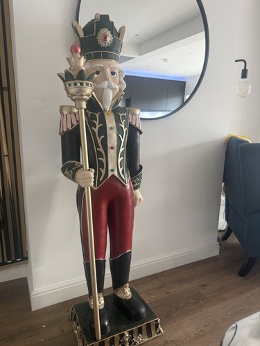Large light nutcracker - large, up